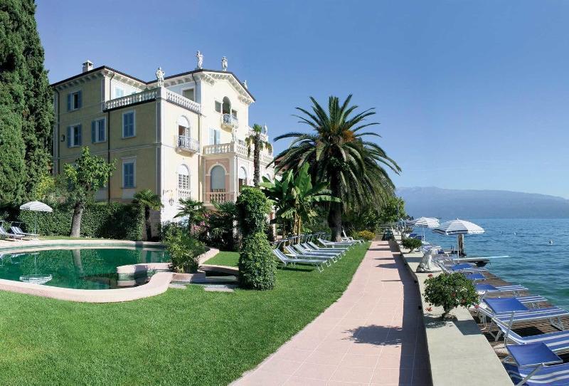 Hotel Monte Baldo E Villa Acquarone ガルドーネ・リヴィエラ エクステリア 写真